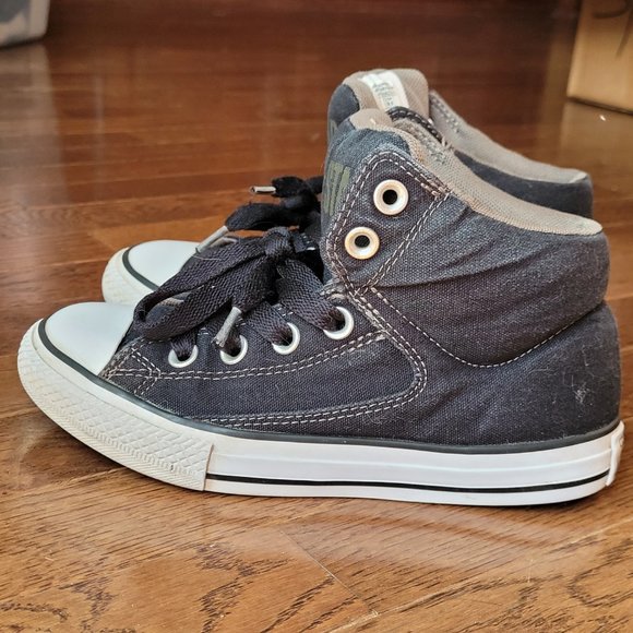 Like New Converse All Star Junior High Top Sneakers Size 1 Big Kid - Picture 5 of 6